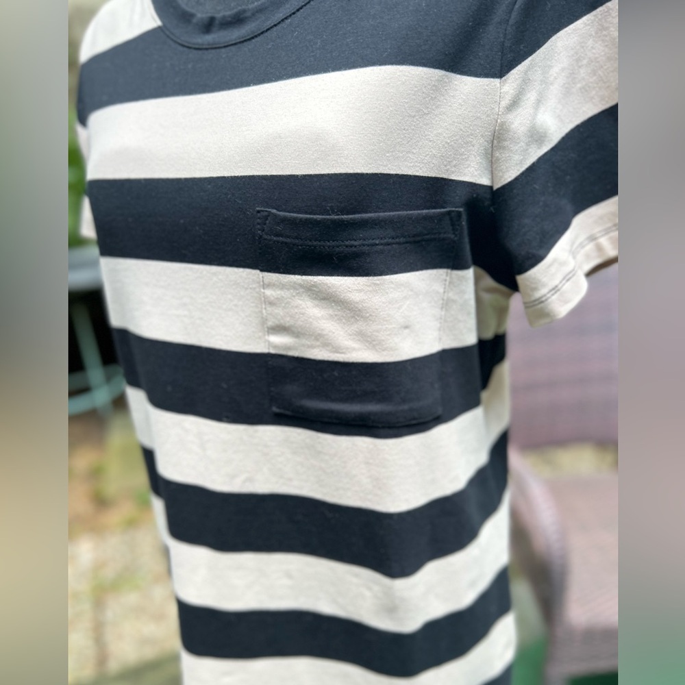 Bananas Republic Striped Black and White T-Shirt Dress NWT Size M - Picture 2 of 5